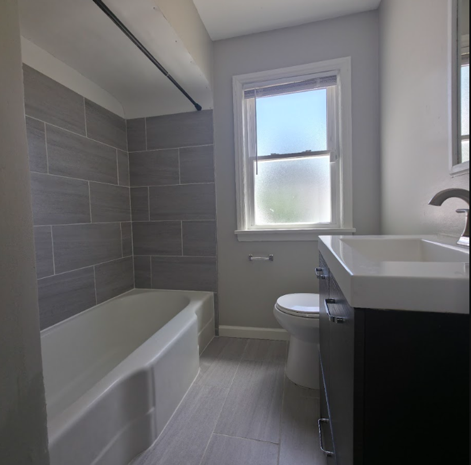 25280 Shoreview Ave - Photo 5 of 15