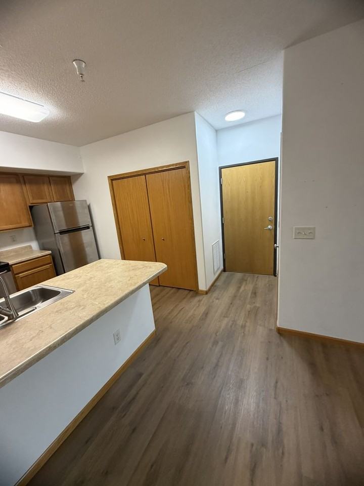 4303 York Pl - Photo 5 of 14