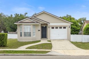 301 S Capen Ave - Photo 1 of 1