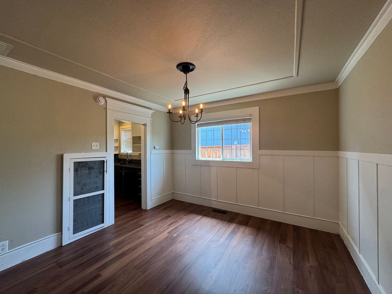 5019 N Whitman St - Photo 3 of 19