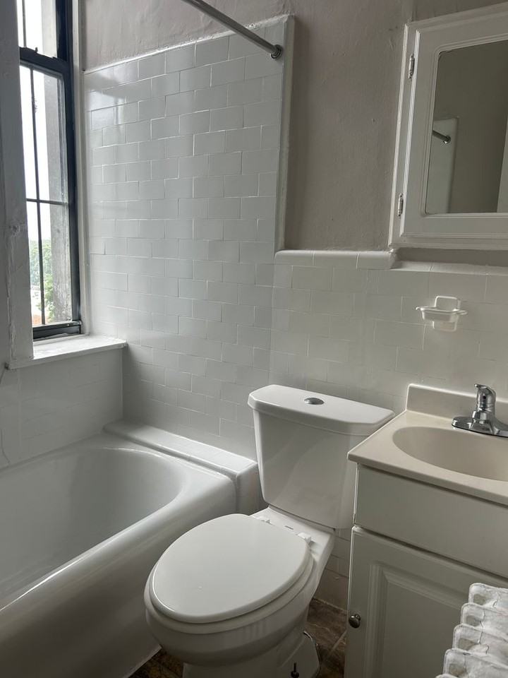 4920 City Ave. - Photo 4 of 22