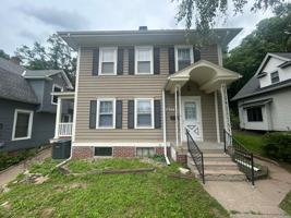 featured image of 407 Frank St
