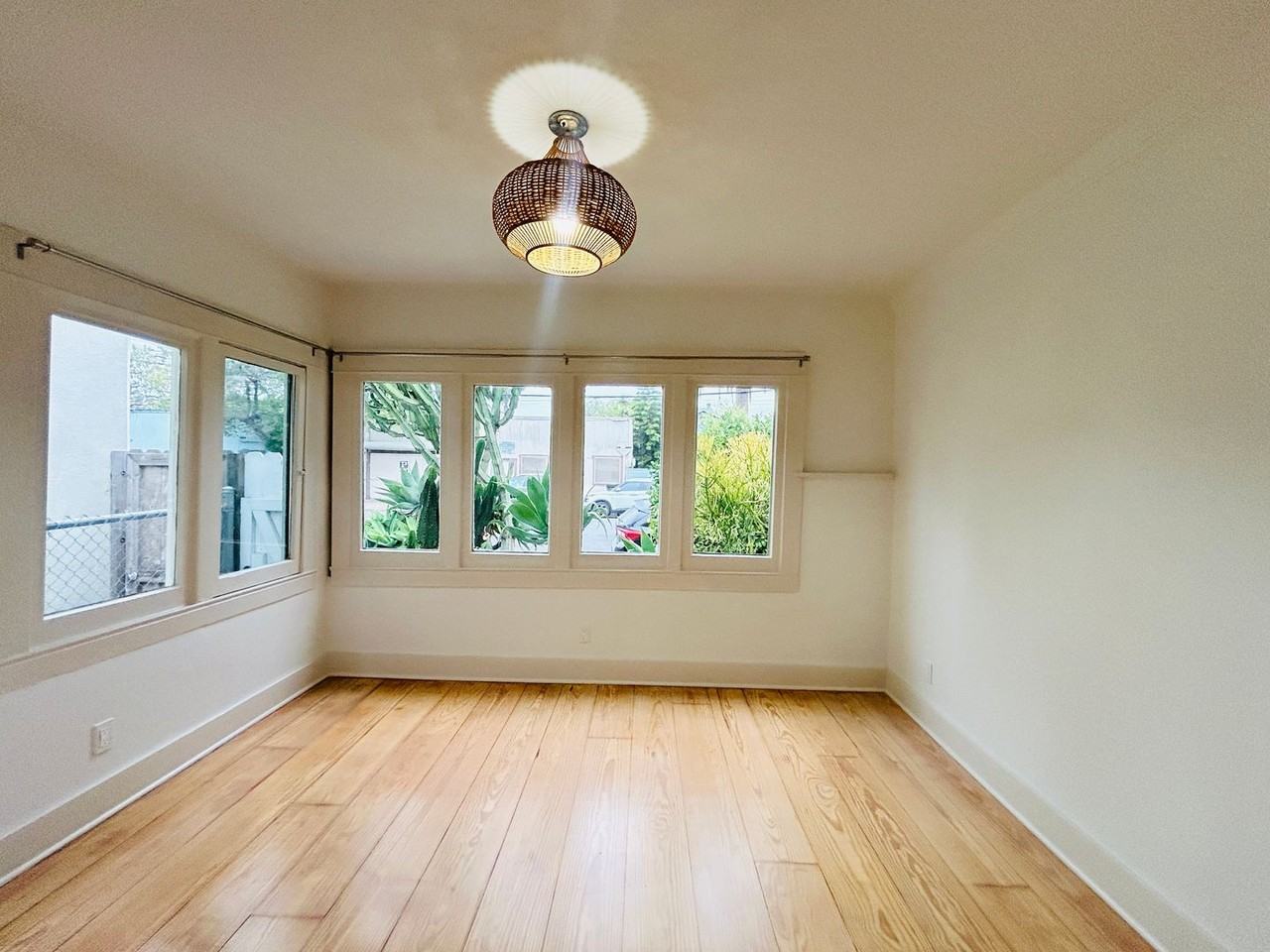 216 San Juan Ave - Photo 5 of 11