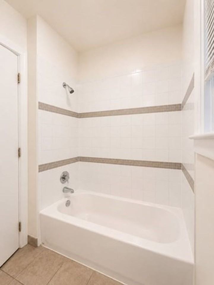 128 Shawmut St - Photo 5 of 10