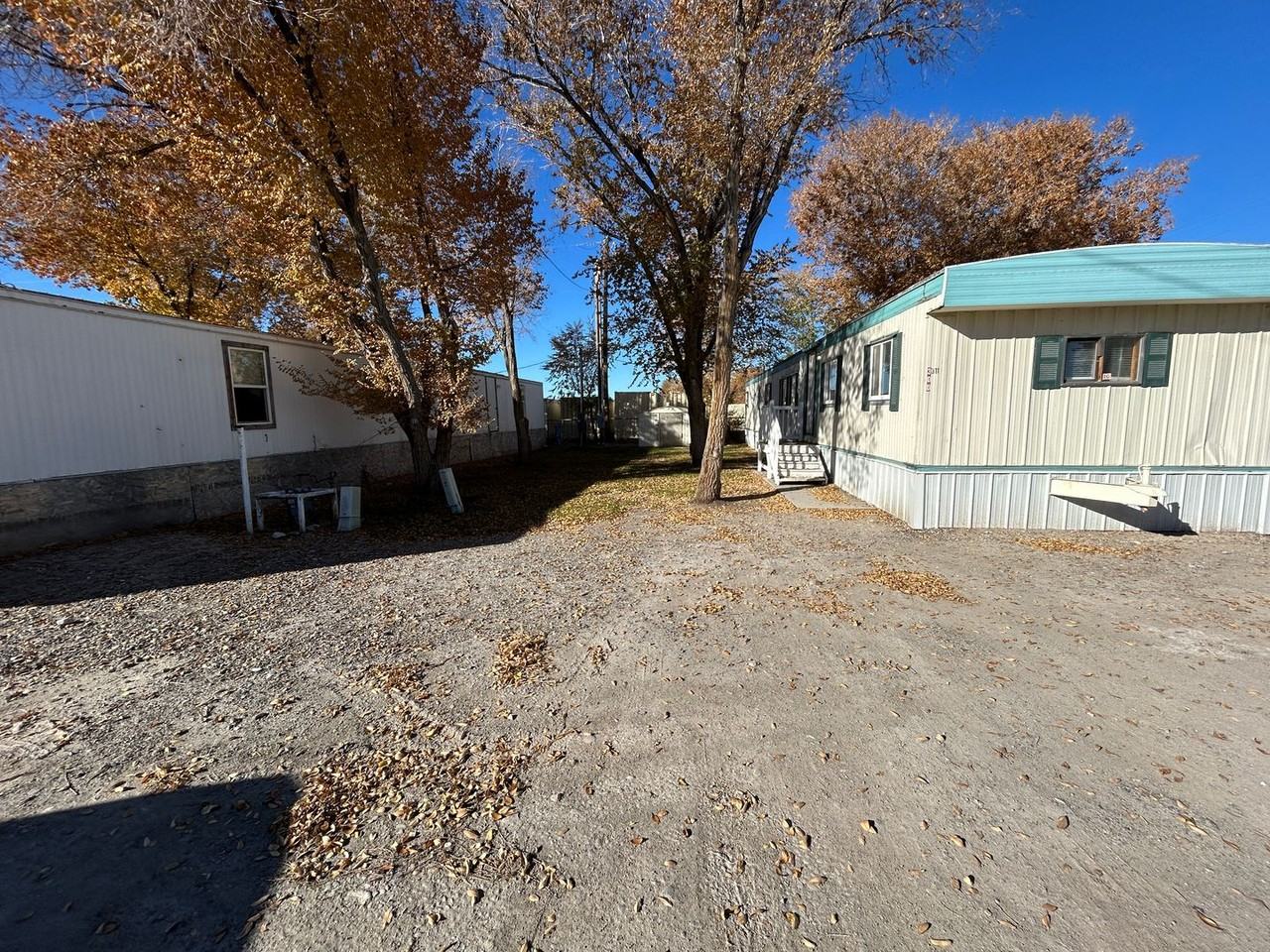 300 Linda Lee St - Photo 4 of 43