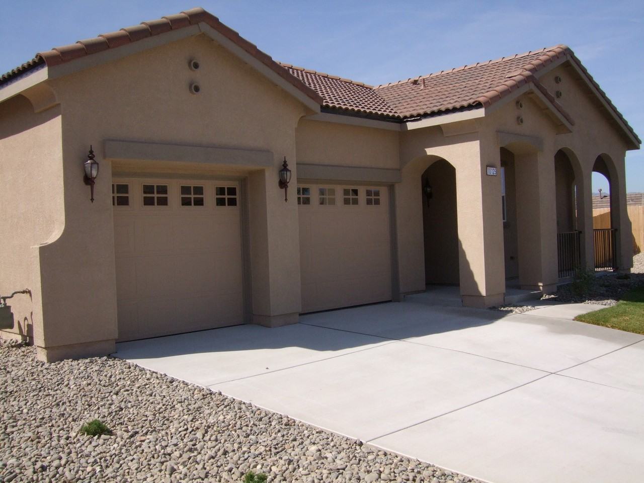 10125 Cavalry Cir - Photo 3 of 7