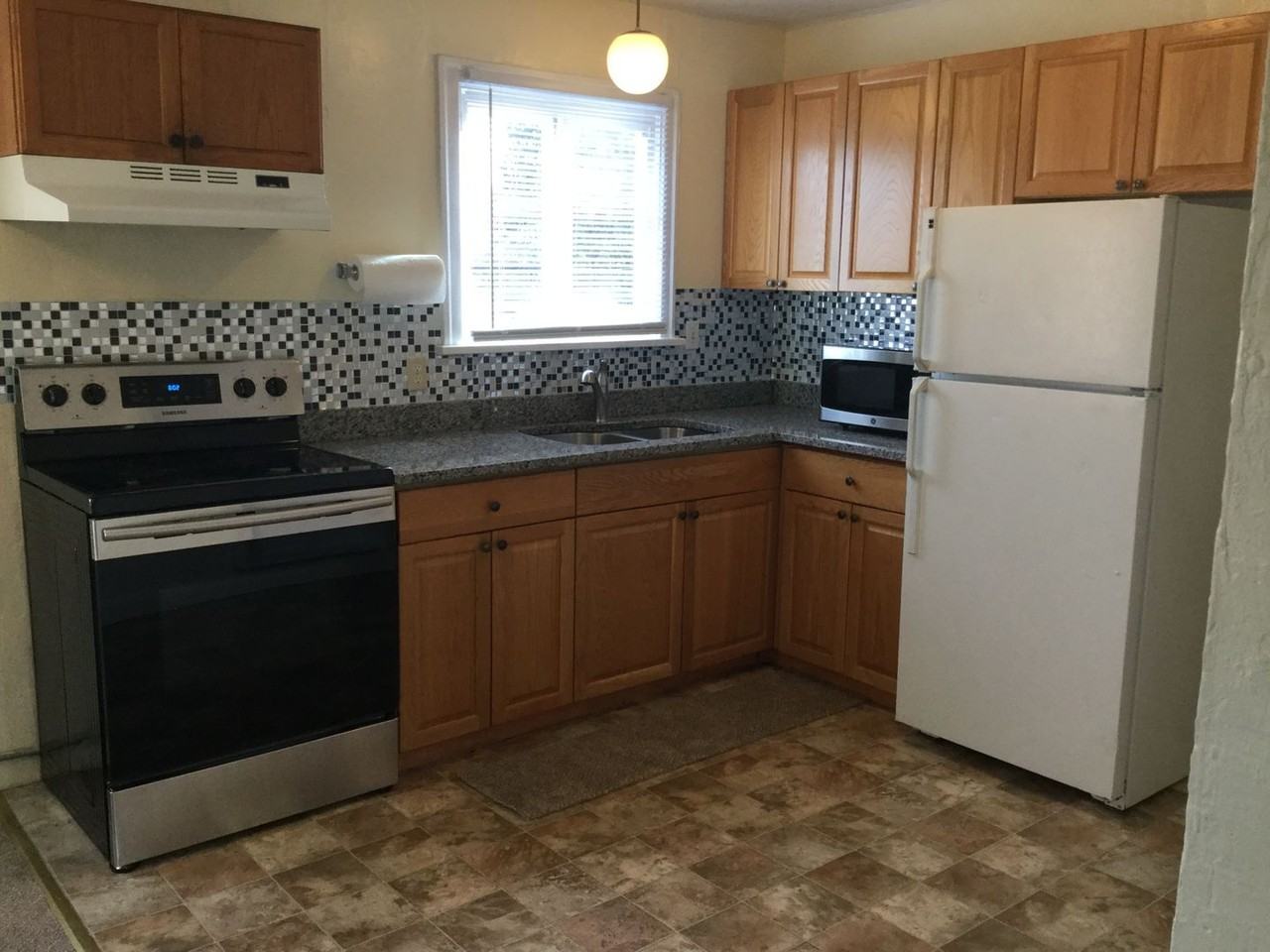 801 Pecks Dr #A - Photo 4 of 15