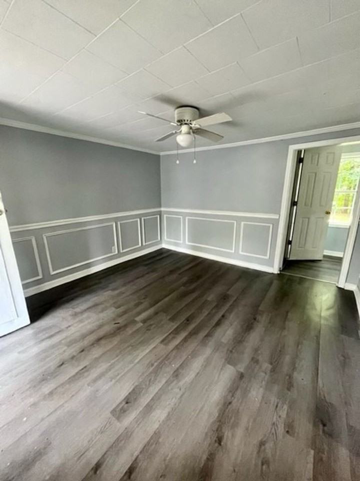 5744 Summit Ave - Photo 3 of 6