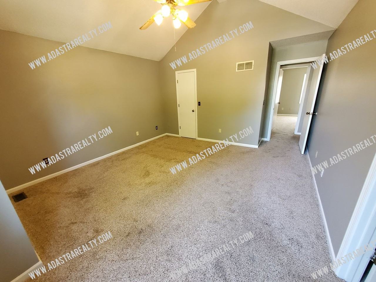 14801 W 123rd Ter - Photo 4 of 23