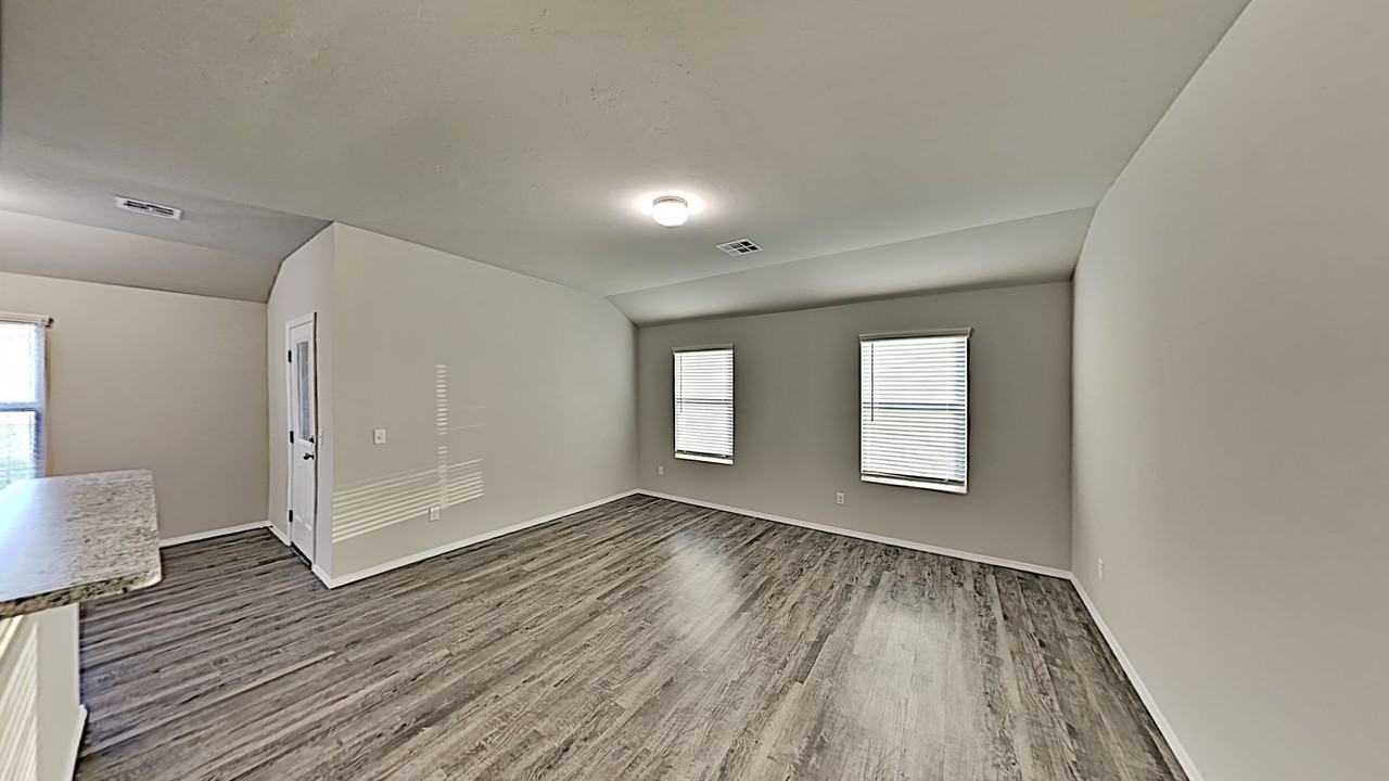 4301 Umbria Rd - Photo 4 of 16