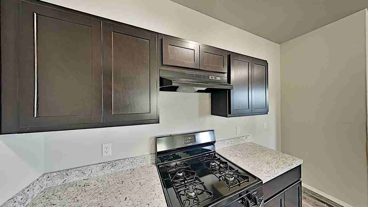 4301 Umbria Rd - Photo 7 of 16