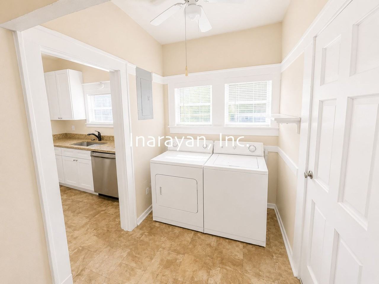 910 25th St - Photo 7 of 9