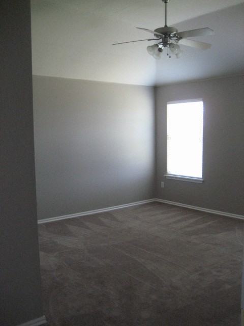 1118 Barbary Dr - Photo 5 of 8