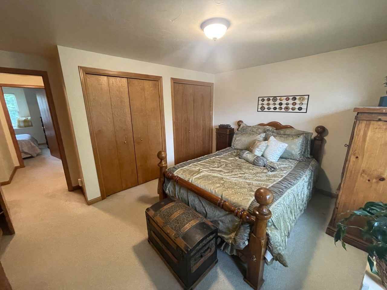 994 Wishart Ave - Photo 3 of 13