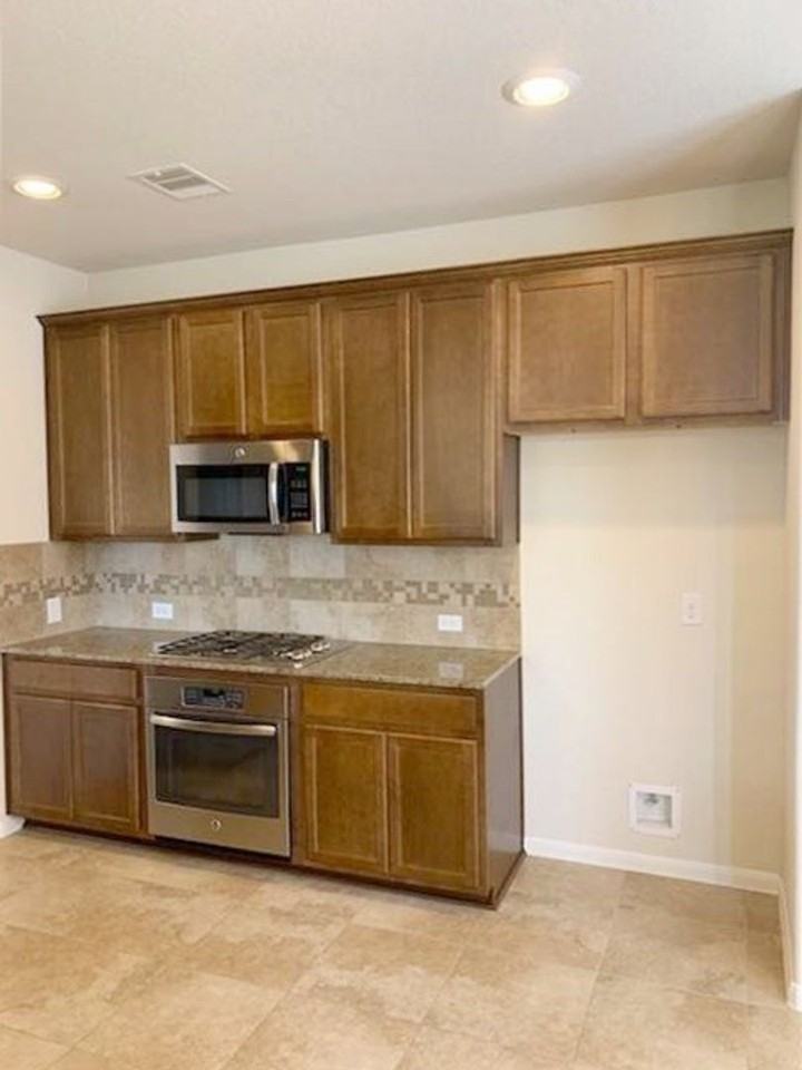 26931 Stonebury Heights Ln - Photo 4 of 24
