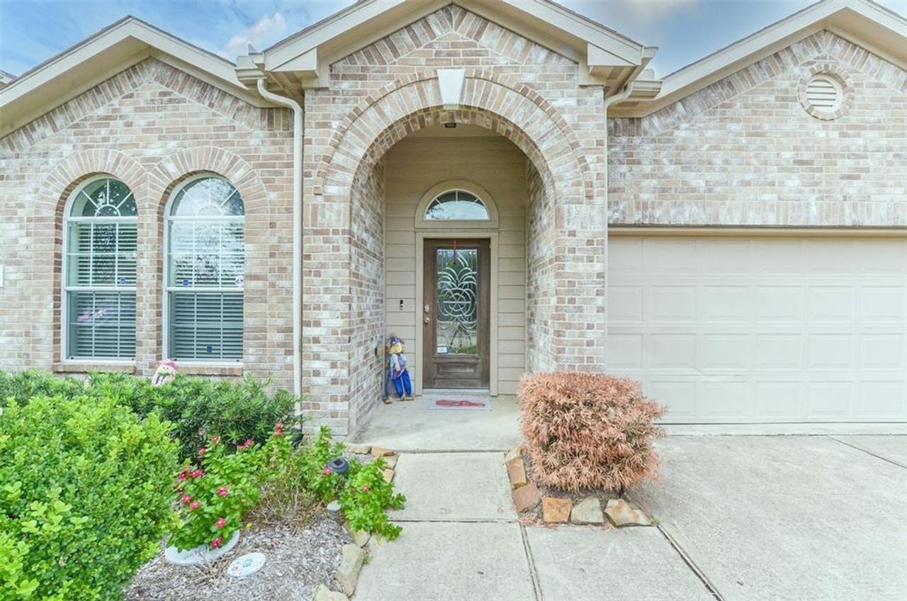 2503 Blue Reef Dr - Photo 2 of 17