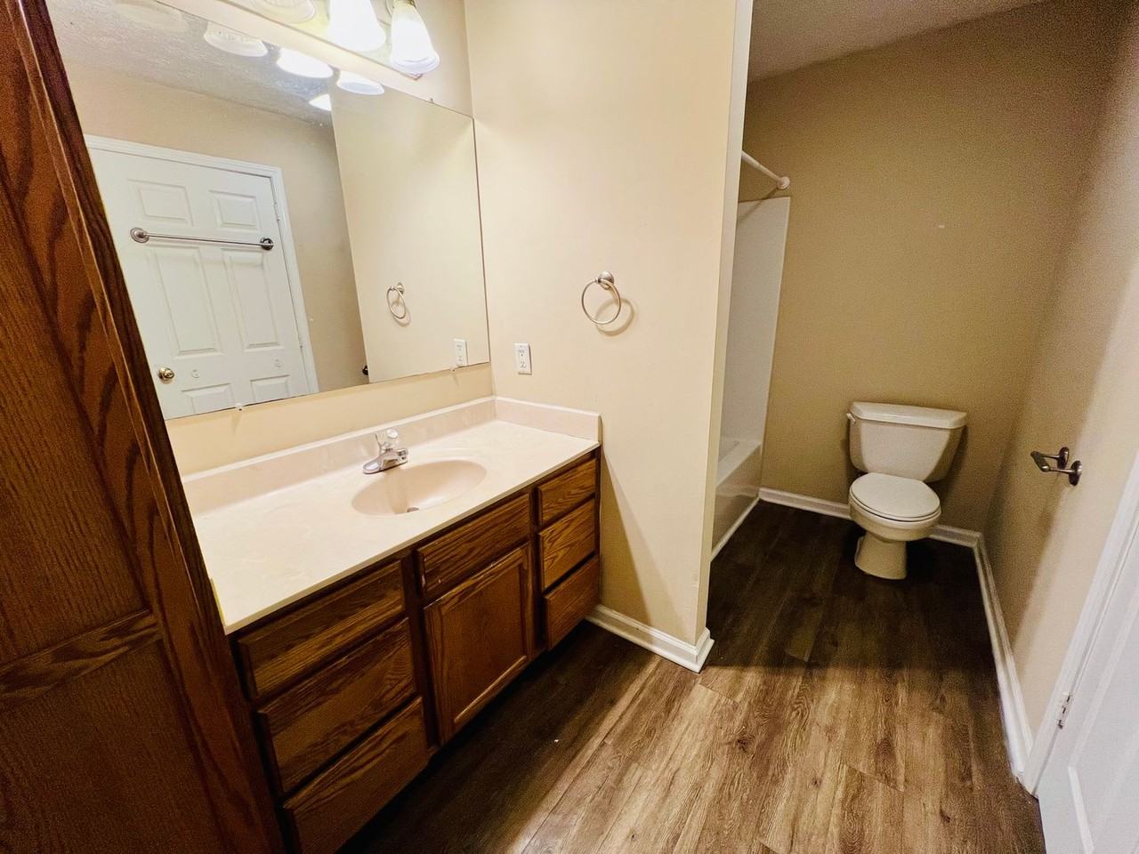 3314 Amay James Ave - Photo 6 of 12