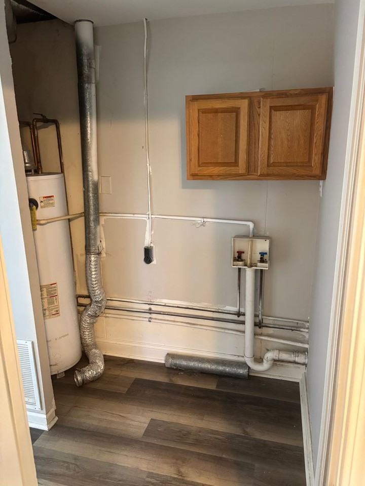 629 Jed Pl - Photo 2 of 10