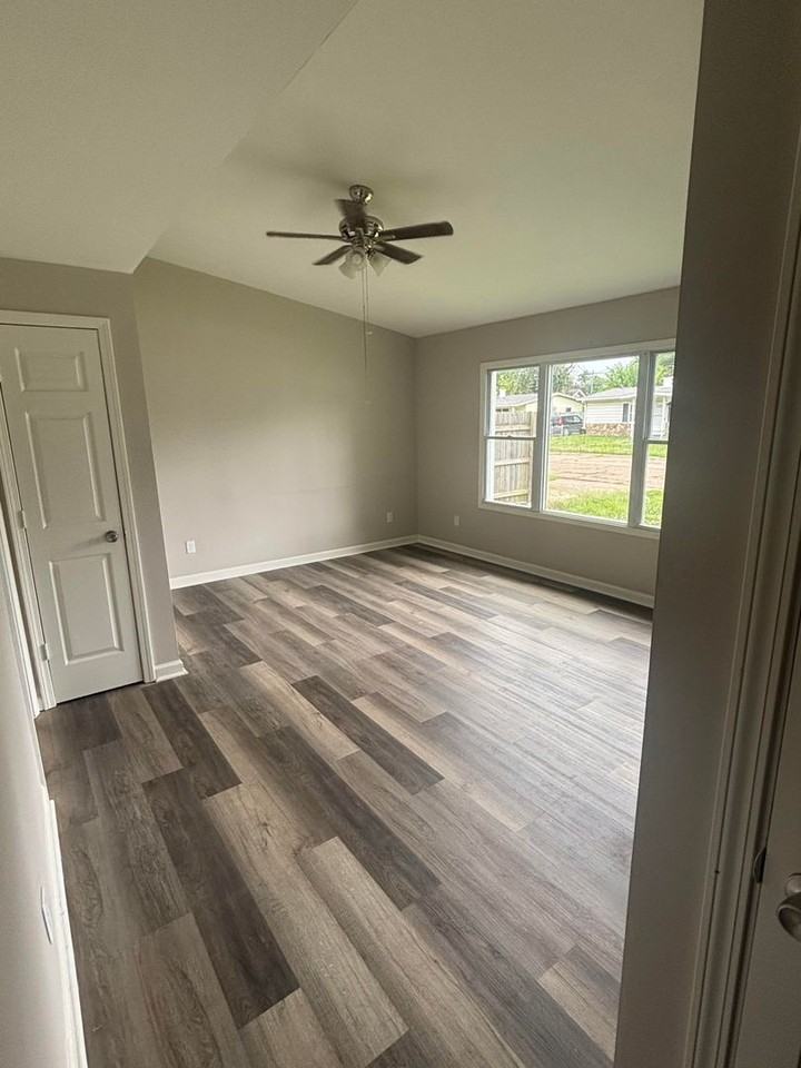 629 Jed Pl - Photo 6 of 10