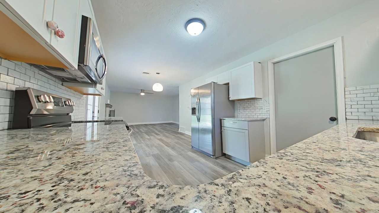 13 Nw 58th St - Photo 6 of 12