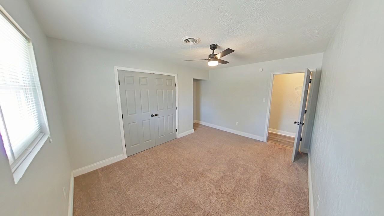 13 Nw 58th St - Photo 7 of 12