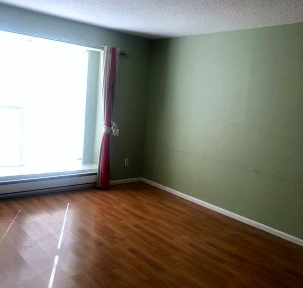 1333 Zeno St - Photo 2 of 10