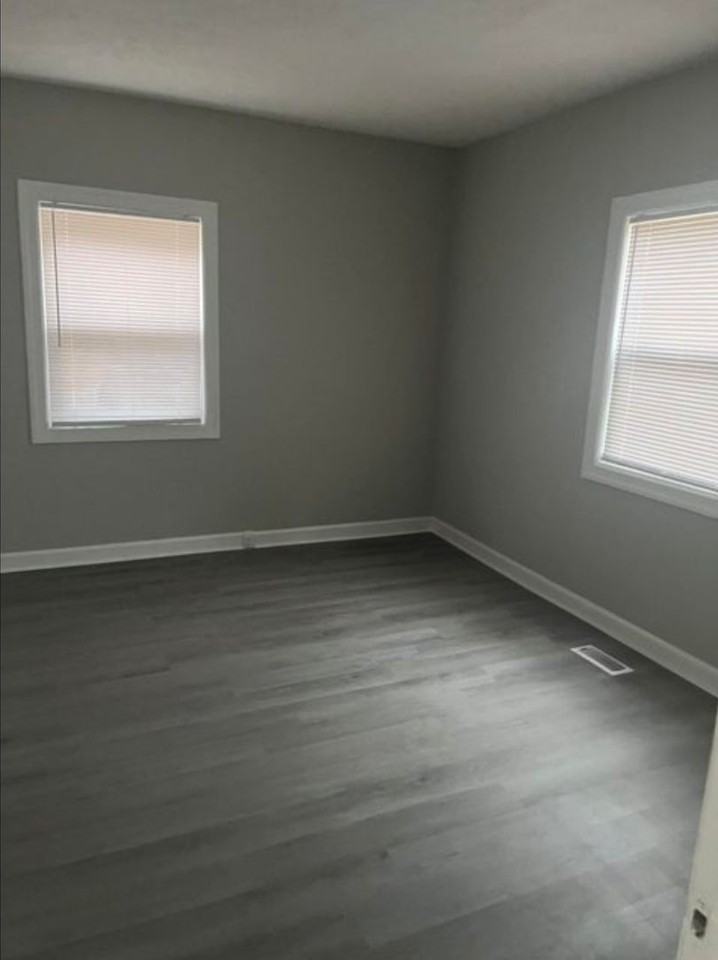 180 Gray Station Rd - Photo 2 of 12