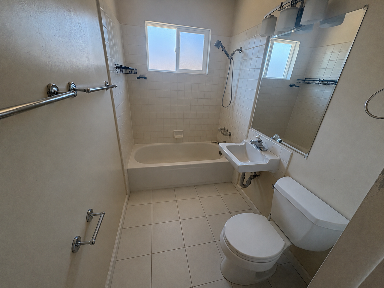 1644 Pinewood Way - Photo 2 of 11