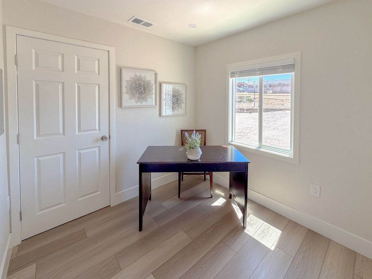 4918 Jensen Rd - Photo 4 of 12