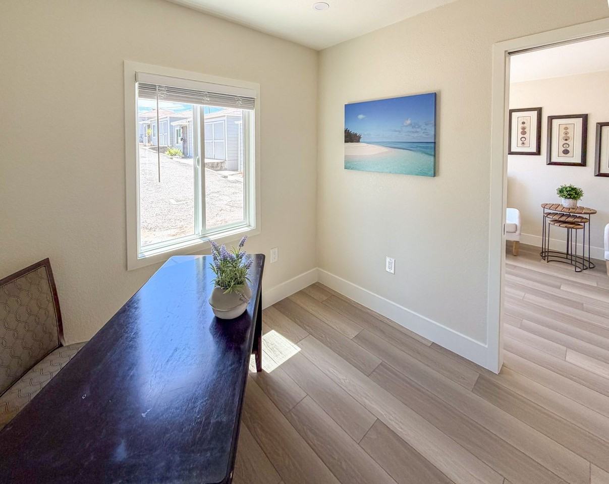 4918 Jensen Rd - Photo 5 of 12