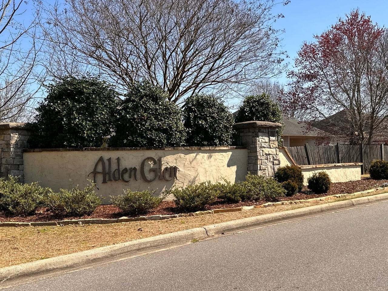 1031 Alden Glen Dr - Photo 2 of 16