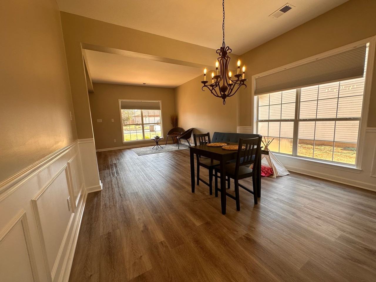 1031 Alden Glen Dr - Photo 5 of 16