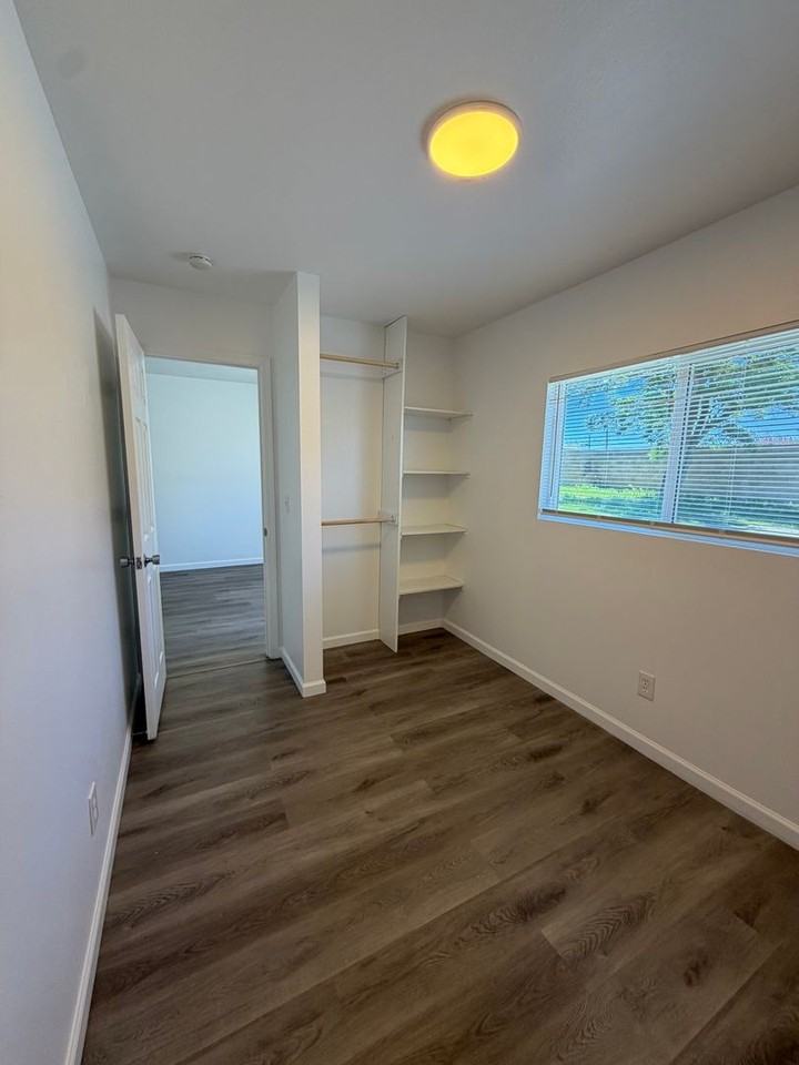 127 Mortimer St #3 - Photo 4 of 8