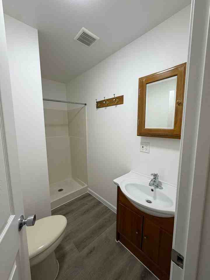 127 Mortimer St #3 - Photo 7 of 8
