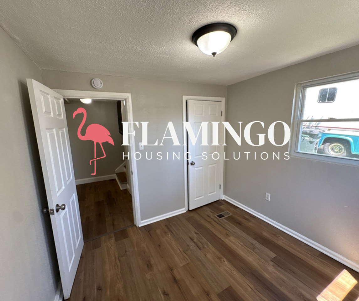 929 Stolz Ave - Photo 6 of 15
