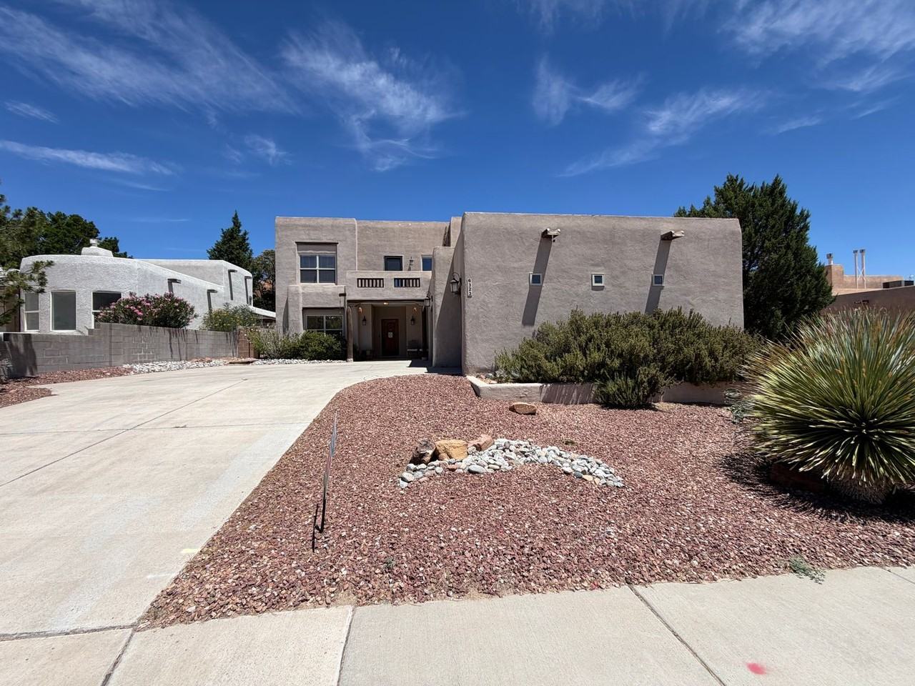 6323 Pima Pl Nw - Photo 2 of 50