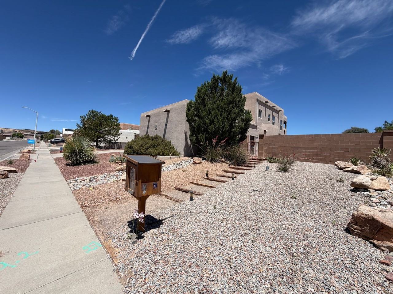 6323 Pima Pl Nw - Photo 3 of 50