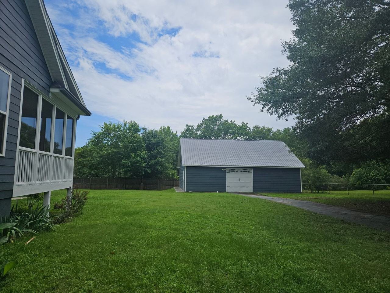 210 Pine Valley Rd - Photo 3 of 24