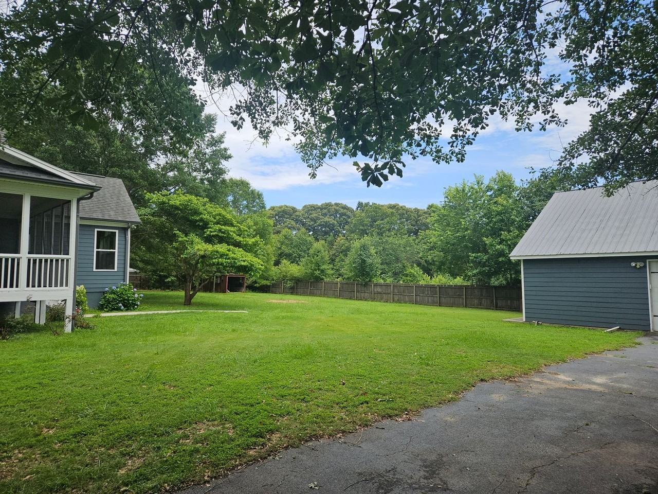210 Pine Valley Rd - Photo 4 of 24