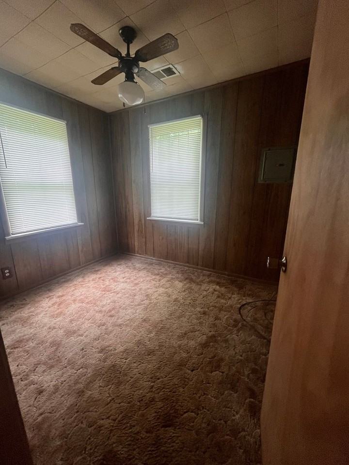1179 Longcrest Rd - Photo 3 of 10