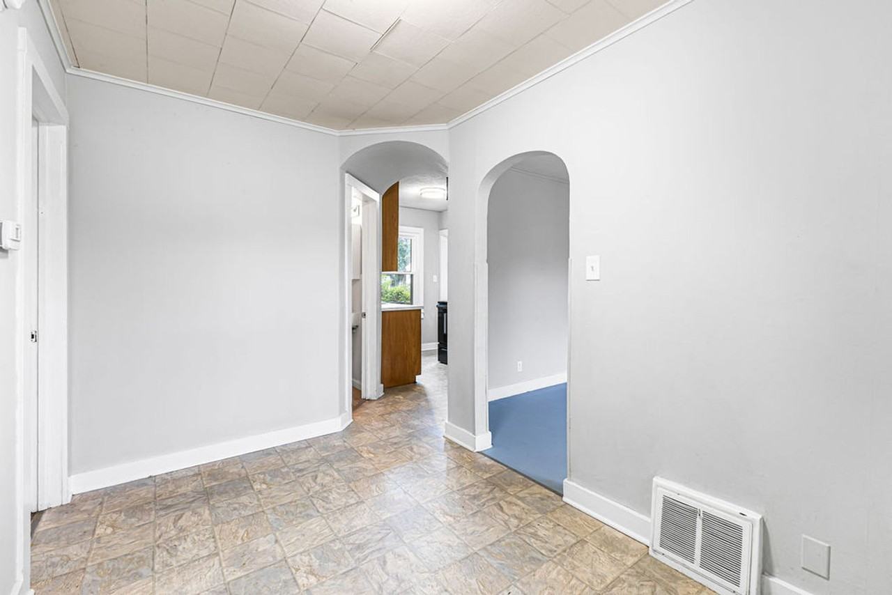 3117 Charles St - Photo 7 of 29