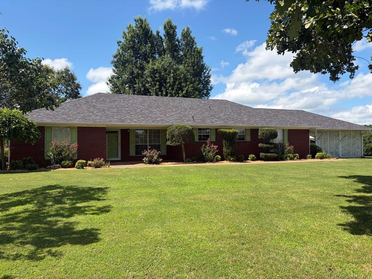 3606 Highway 71 E - Photo 2 of 30
