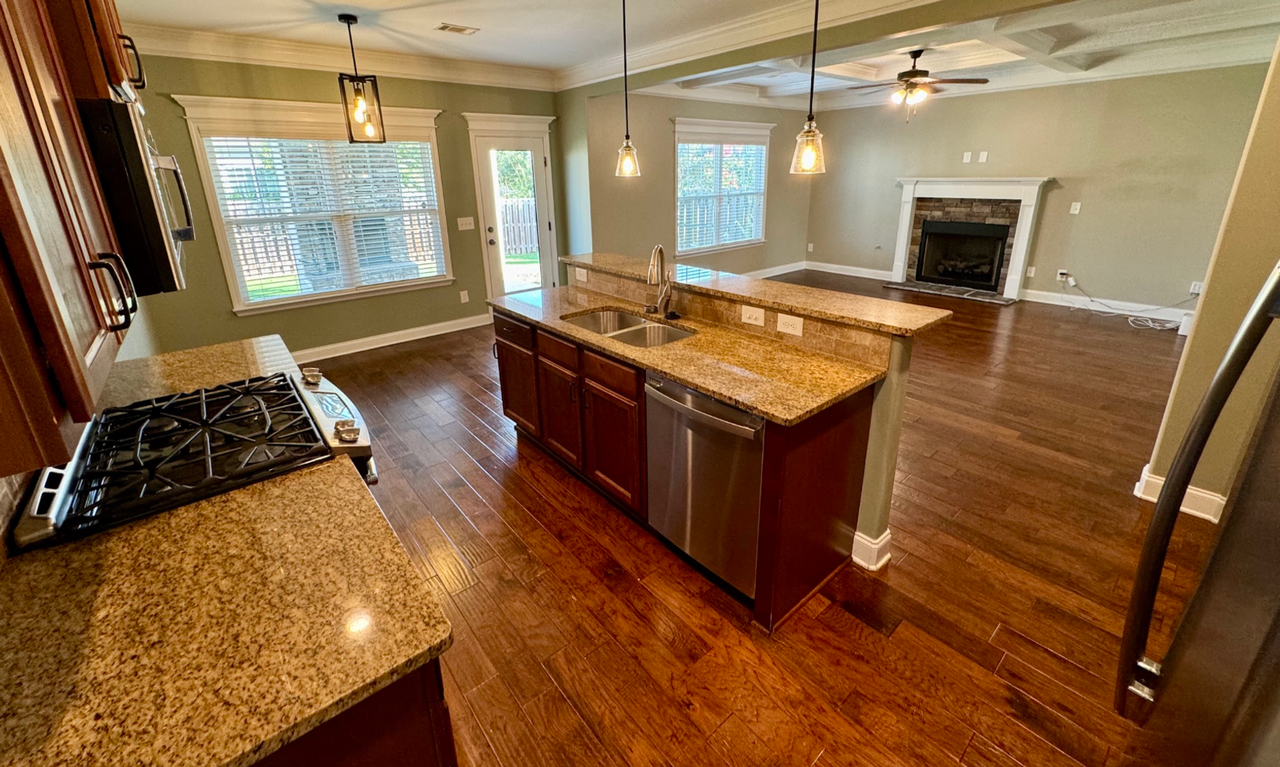 5464 Everlook Cir - Photo 2 of 13