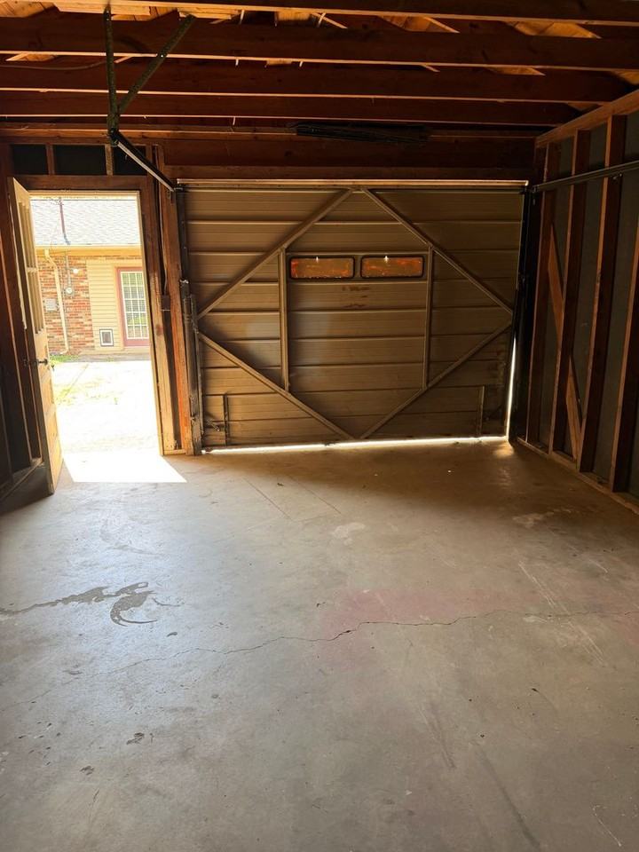 202 Pleasant Hill Dr - Photo 4 of 25