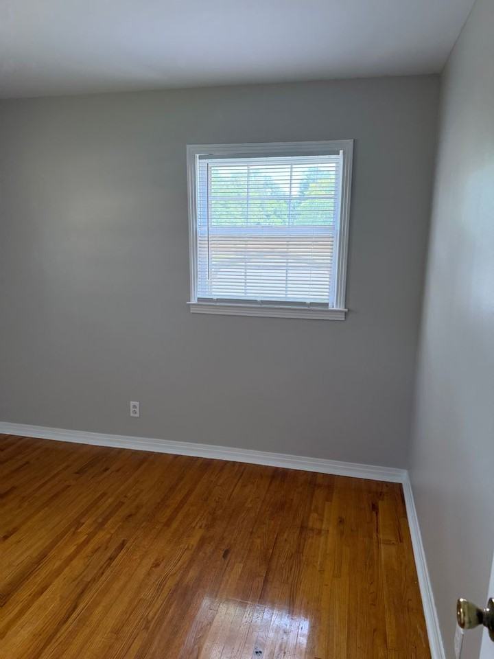 202 Pleasant Hill Dr - Photo 6 of 25