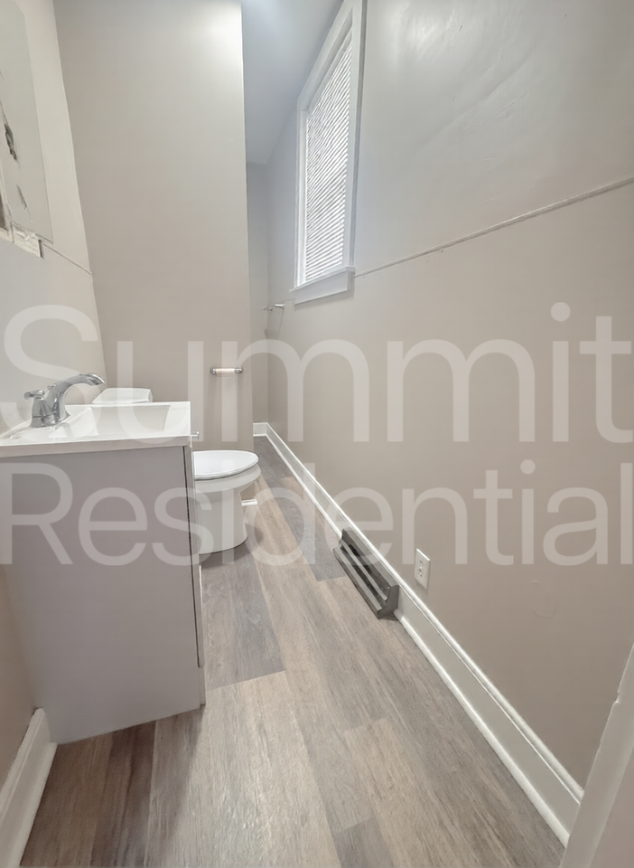 188 Marion Ave - Photo 6 of 8