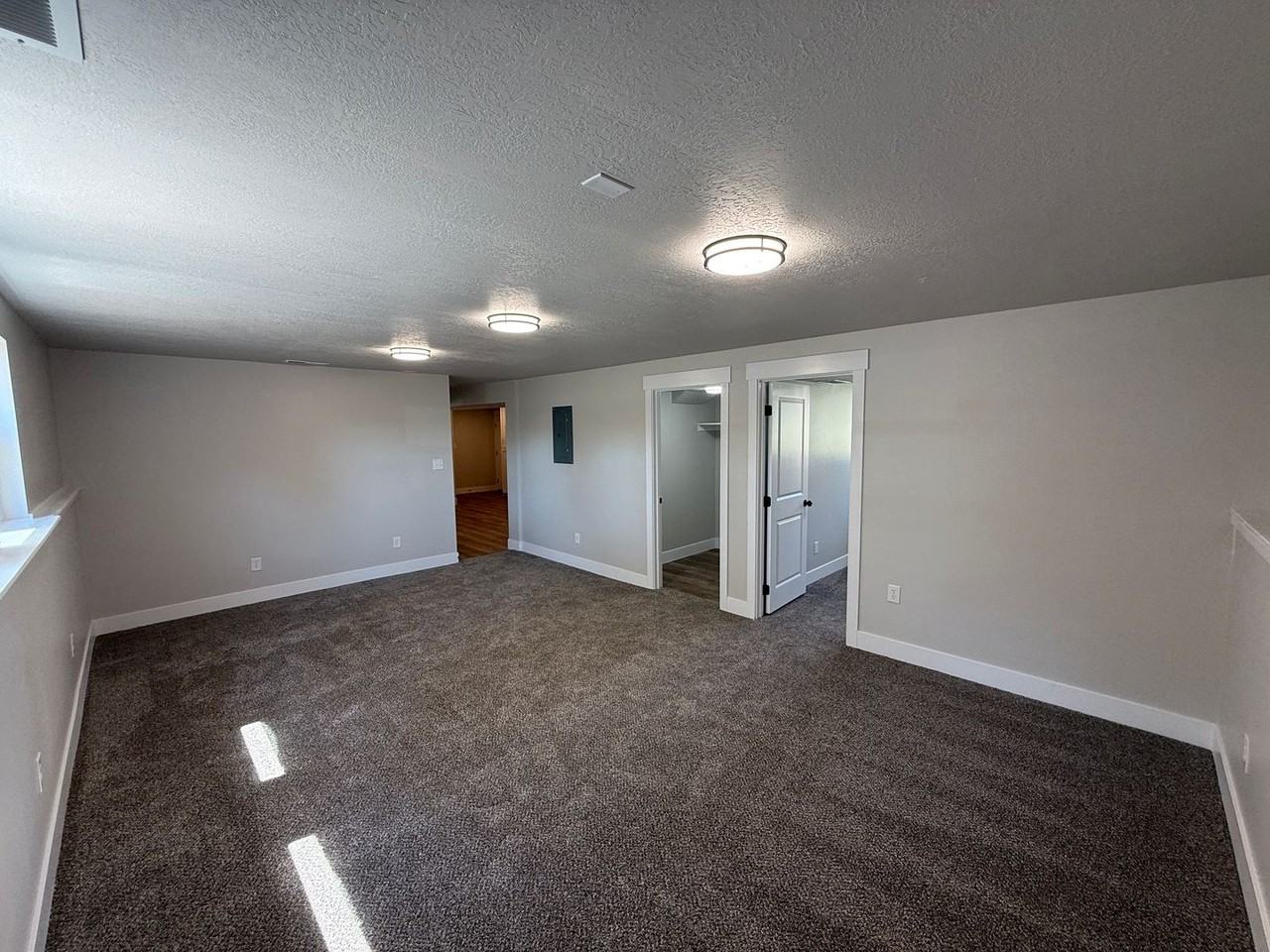3426 W 5300 S - Photo 5 of 12