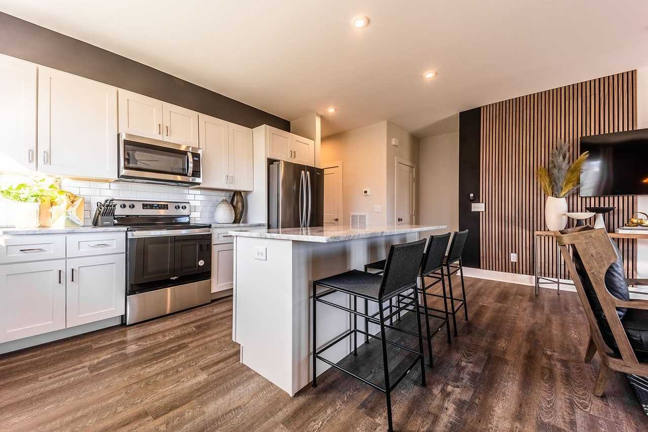 228 Oceola Ave - Photo 4 of 20