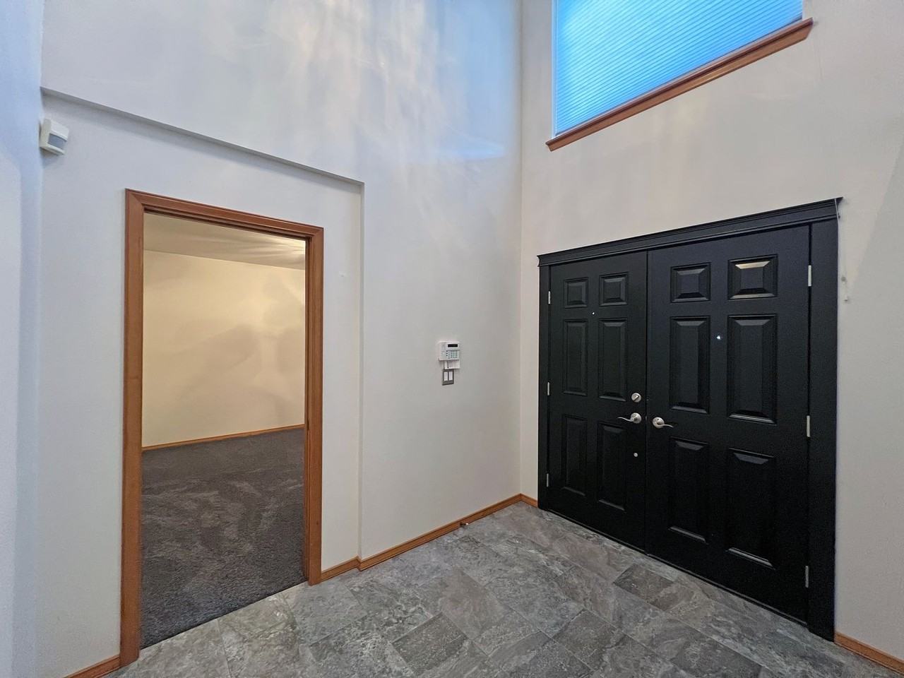 7512 Leif Ericson Dr - Photo 5 of 50