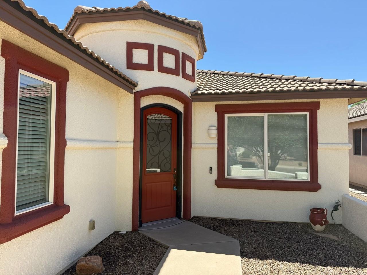 657 Tanner Dr - Photo 2 of 21